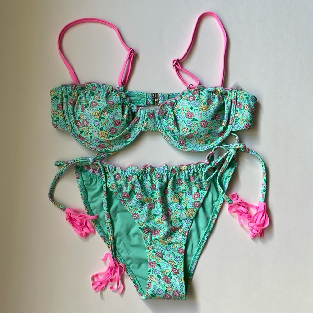 NWOT Sunday Brunch Floral Bikini Set
